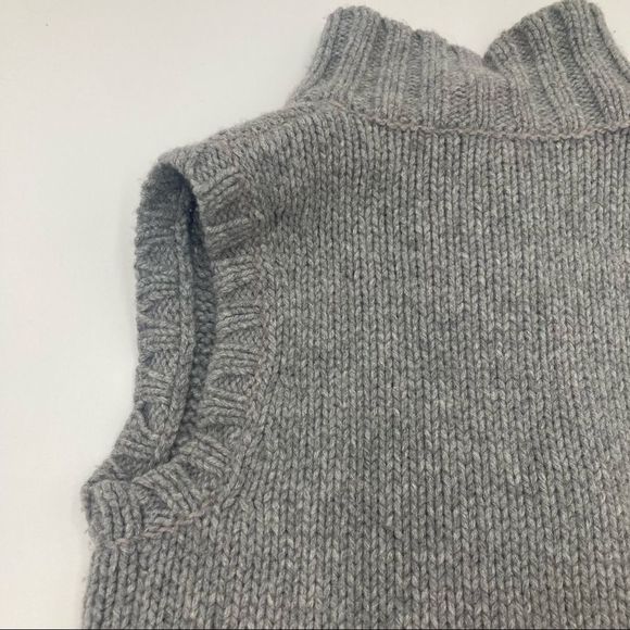 Theory grey button up vest - Picture 5 of 7